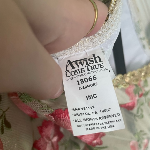 Dance costume - Picture 3 of 3